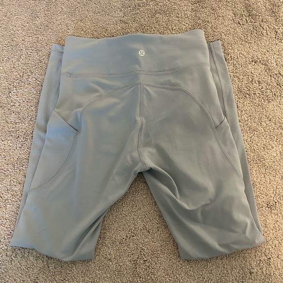 NEW women’s lululemon leggings - Picture 4 of 5